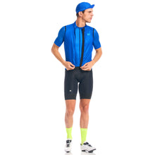 Load image into Gallery viewer, Giordana FR-C Socks - Tall Cuff - Solid Fluo Yellow
