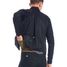 Load image into Gallery viewer, Giordana Unisex FR-C Pro Rain Jacket - Black
