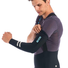 Load image into Gallery viewer, Giordana G-Shield Thermal Arm Warmers
